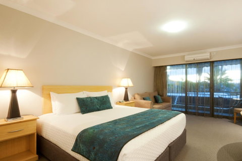 Dog Rock Motel - Geraldton Accommodation 2