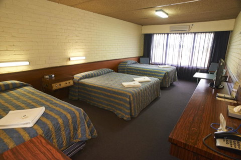 Dog Rock Motel - Geraldton Accommodation 42