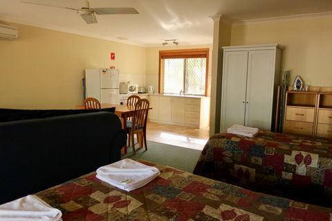 Travellers Rest Motel - Geraldton Accommodation 14