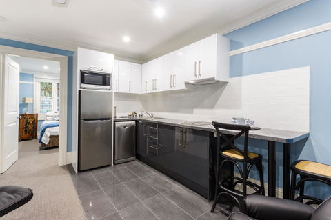 Blue Door Apartments - Geraldton Accommodation 3
