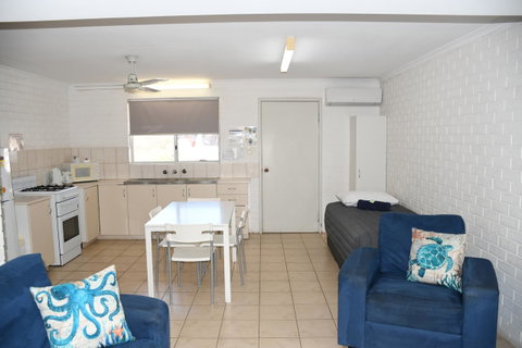 Kalbarri Seafront Villas - Geraldton Accommodation 17