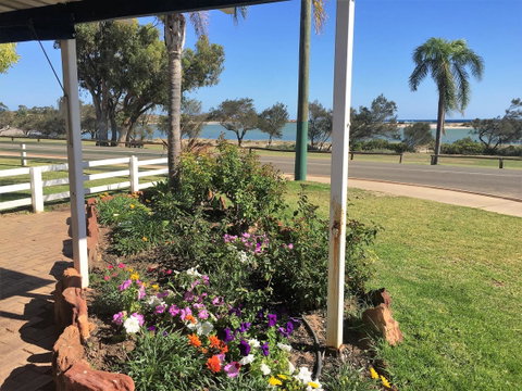 Kalbarri Seafront Villas - Geraldton Accommodation 10