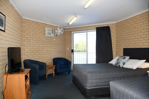 Kalbarri Seafront Villas - Geraldton Accommodation 26