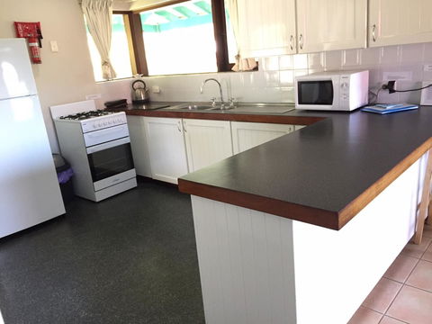 Beachside Prevelly Villas - Geraldton Accommodation 21