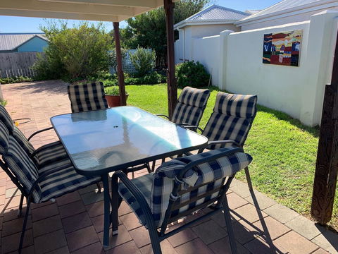 Beachside Prevelly Villas - Geraldton Accommodation 8