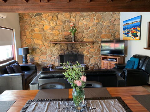 Beachside Prevelly Villas - Geraldton Accommodation 17