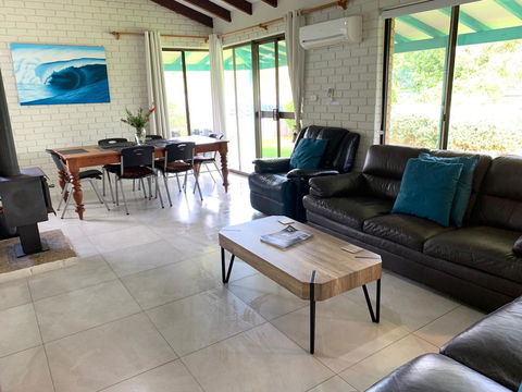 Beachside Prevelly Villas - Geraldton Accommodation 6