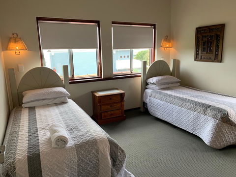 Beachside Prevelly Villas - Geraldton Accommodation 26