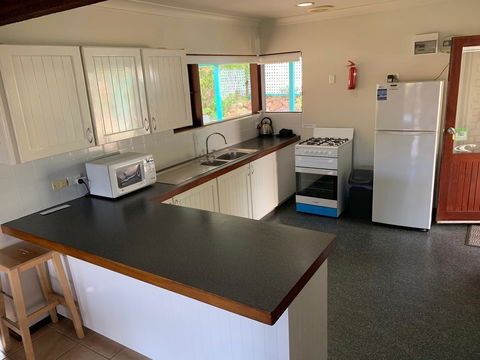 Beachside Prevelly Villas - Geraldton Accommodation 14