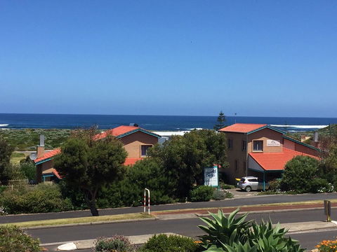 Beachside Prevelly Villas - Geraldton Accommodation 0