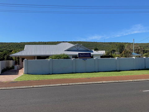 Beachside Prevelly Villas - Geraldton Accommodation 7