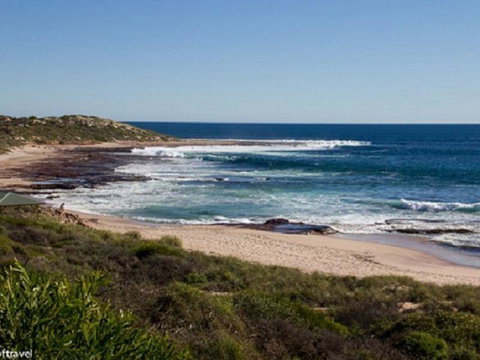 Surf Shack - Geraldton Accommodation 2