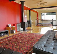 Pendeli Beach House - Geraldton Accommodation