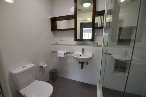 East On Byron - Geraldton Accommodation 9