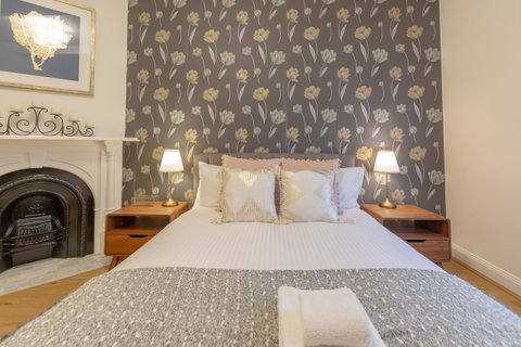Heritage Townhouse Near Harbour Bridge - Geraldton Accommodation 22
