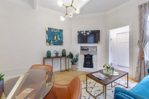 Heritage Townhouse Near Harbour Bridge - Geraldton Accommodation 17