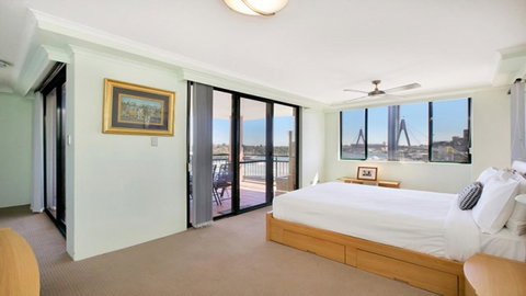Darling Harbor Apartment - Geraldton Accommodation 0