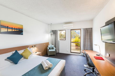 Metro Hotel Miranda - Geraldton Accommodation 24