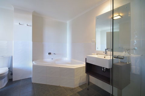 Macquarie Waters Boutique Apartment Hotel - Geraldton Accommodation 28