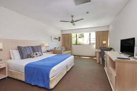 Waves Byron Bay - Geraldton Accommodation 35
