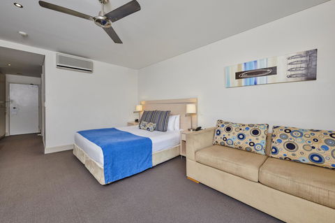 Waves Byron Bay - Geraldton Accommodation 34
