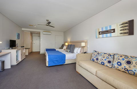 Waves Byron Bay - Geraldton Accommodation 24
