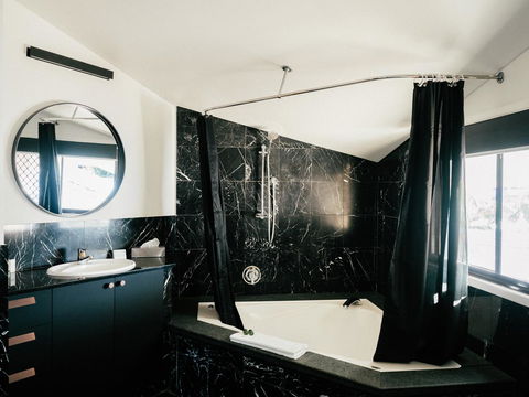 Waves Byron Bay - Geraldton Accommodation 22