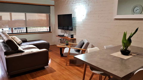 Great Escape Lofts - Geraldton Accommodation 9