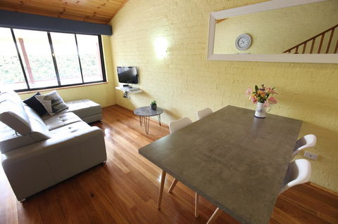 Great Escape Lofts - Geraldton Accommodation 24