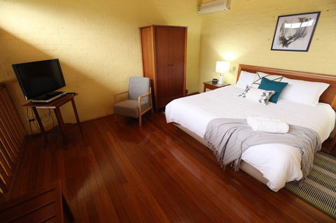 Great Escape Lofts - Geraldton Accommodation 23