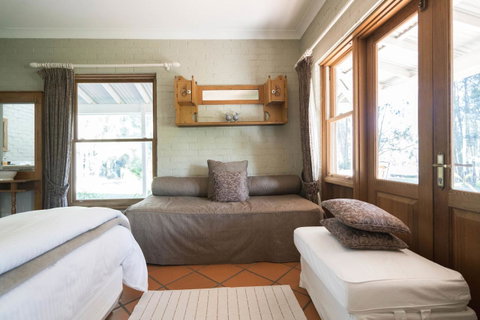Thistle Hill Guesthouse - Walk To Many Wineries And Restaurants - Geraldton Accommodation 39