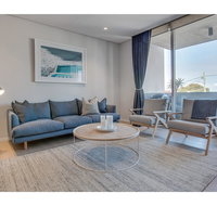Oceanside Elegance At Superb Home Steps From Sand - Geraldton Accommodation