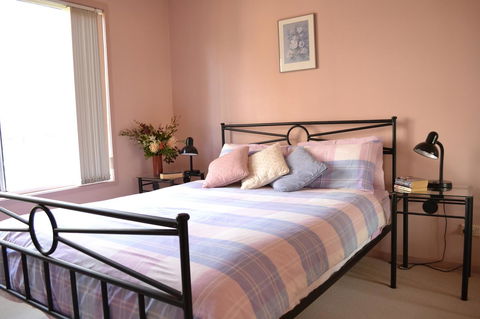 Bundle Hill Cottages - Geraldton Accommodation 28