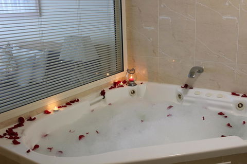The Boathouse Resort Luxury Apartments - Geraldton Accommodation 20