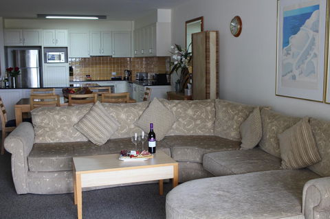 The Boathouse Resort Luxury Apartments - Geraldton Accommodation 14