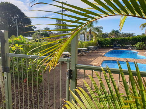 Marina Resort - Geraldton Accommodation 10
