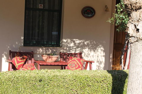 Boot Makers Cottage - Geraldton Accommodation 2