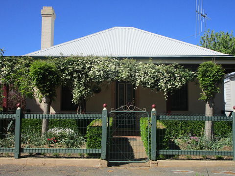 Boot Makers Cottage - Geraldton Accommodation 1