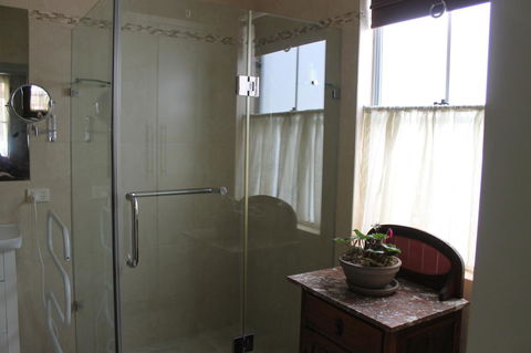 Boot Makers Cottage - Geraldton Accommodation 16