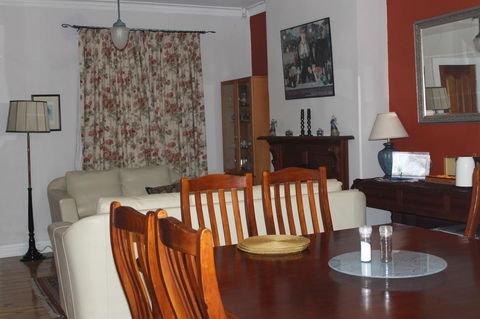 Boot Makers Cottage - Geraldton Accommodation 5