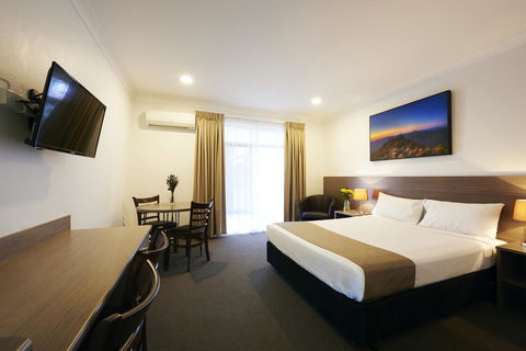 Adelong Motel - Geraldton Accommodation 5