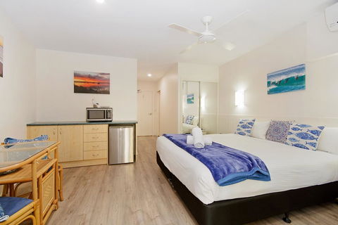 The Cove Yamba - Geraldton Accommodation 1