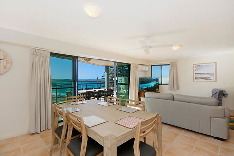 The Cove Yamba - Geraldton Accommodation 12