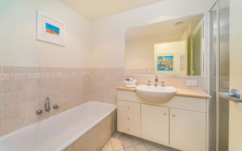 The Cove Yamba - Geraldton Accommodation 33