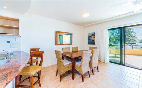 The Cove Yamba - Geraldton Accommodation 35