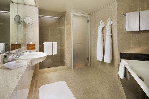 Four Seasons Hotel Sydney - Geraldton Accommodation 42