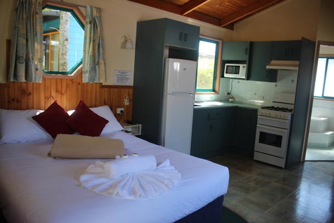 Lani\'s Holiday Island - Geraldton Accommodation 10