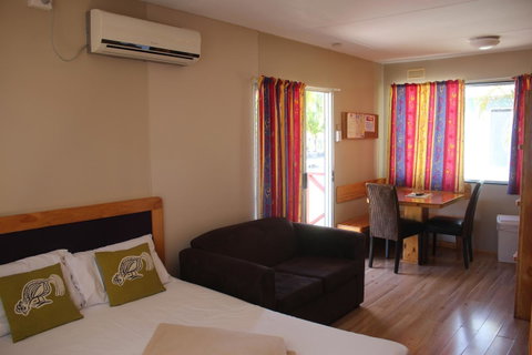 Lani\'s Holiday Island - Geraldton Accommodation 15