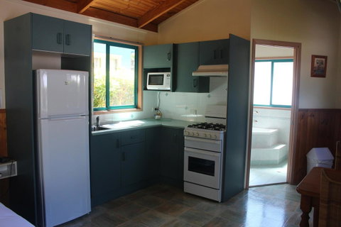 Lani\'s Holiday Island - Geraldton Accommodation 8