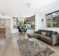 Lower Bridge and Sails - Executive 2BR Darlinghurst Apartment with Balcony and Rooftop Views - Geraldton Accommodation